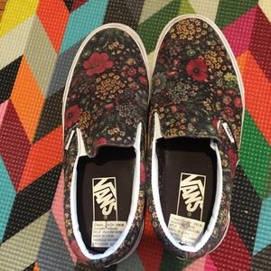 Black floral goth chic Vans sneakers almost new 7